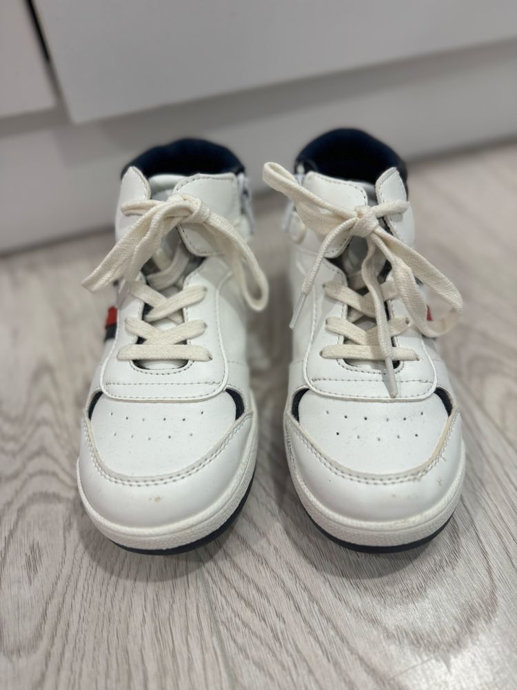Tommi Hilfiger 30 номер, 45лв.