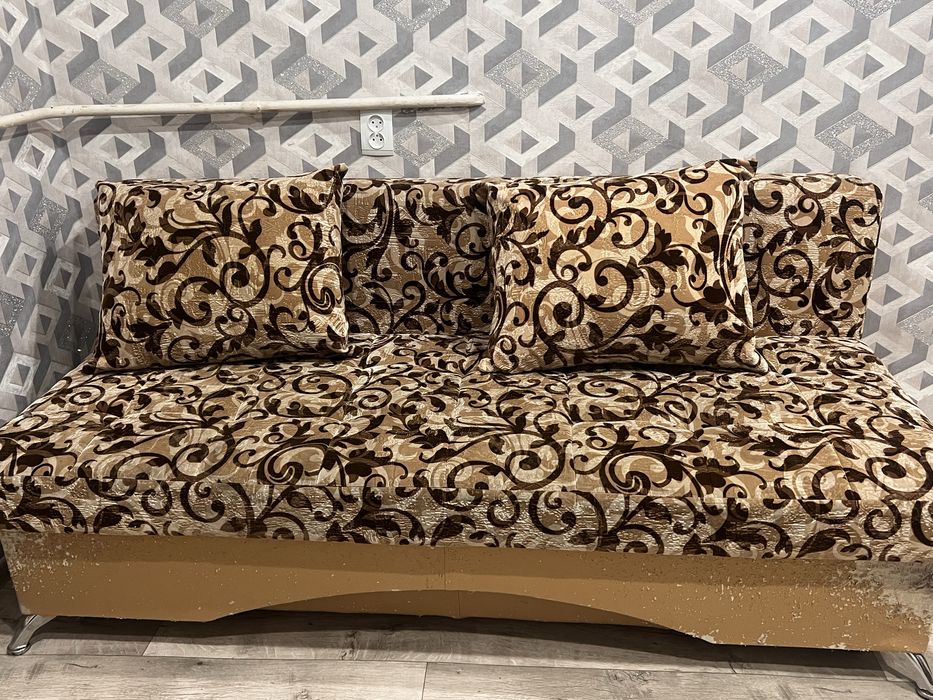 продам диван.