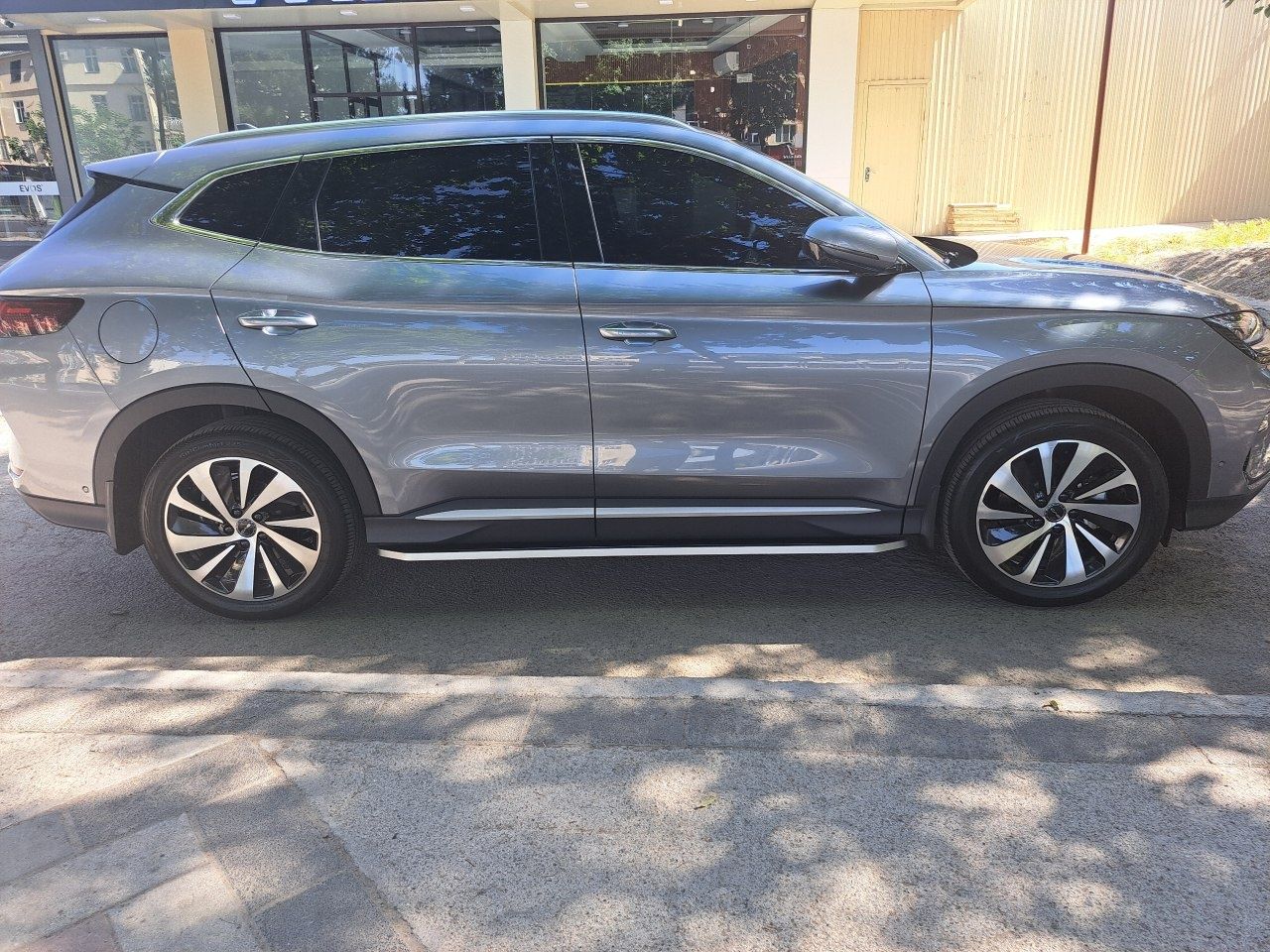 BYD насияга сотилади