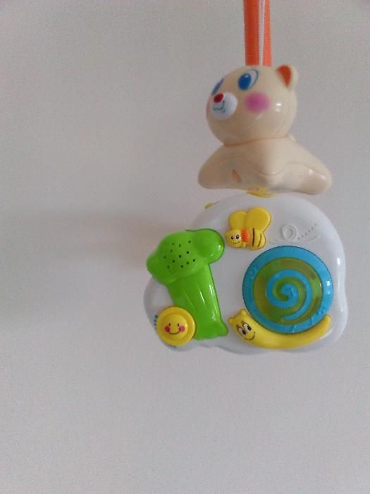 Музикална играчка за легло "Гъбка"
