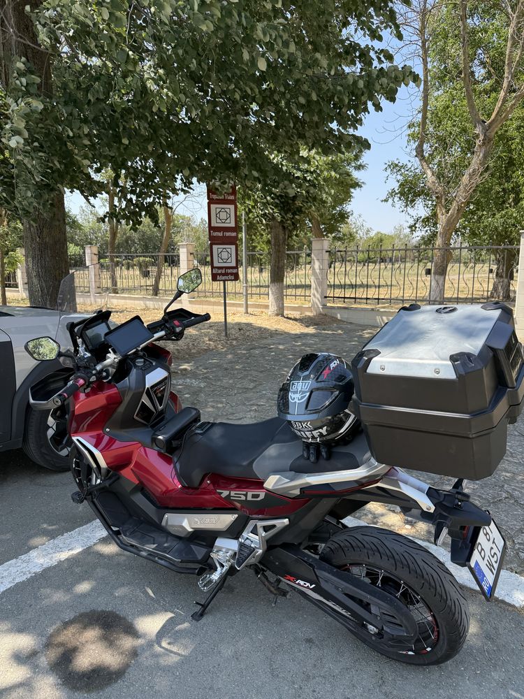 Honda X-ADV 750 navi camera fata spate bluetooth off road