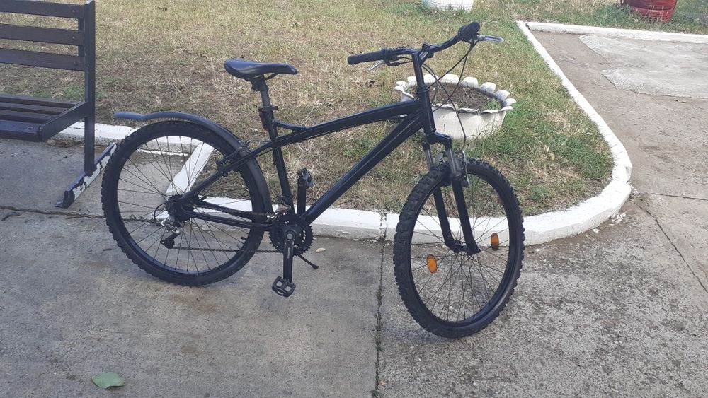 Vând bicicleta in stare buna