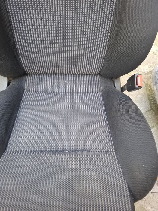 Предни седалки голф 4