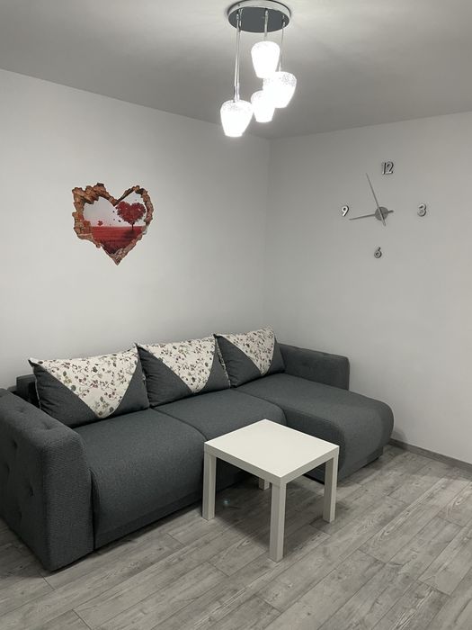 Inchiriez garsoniera