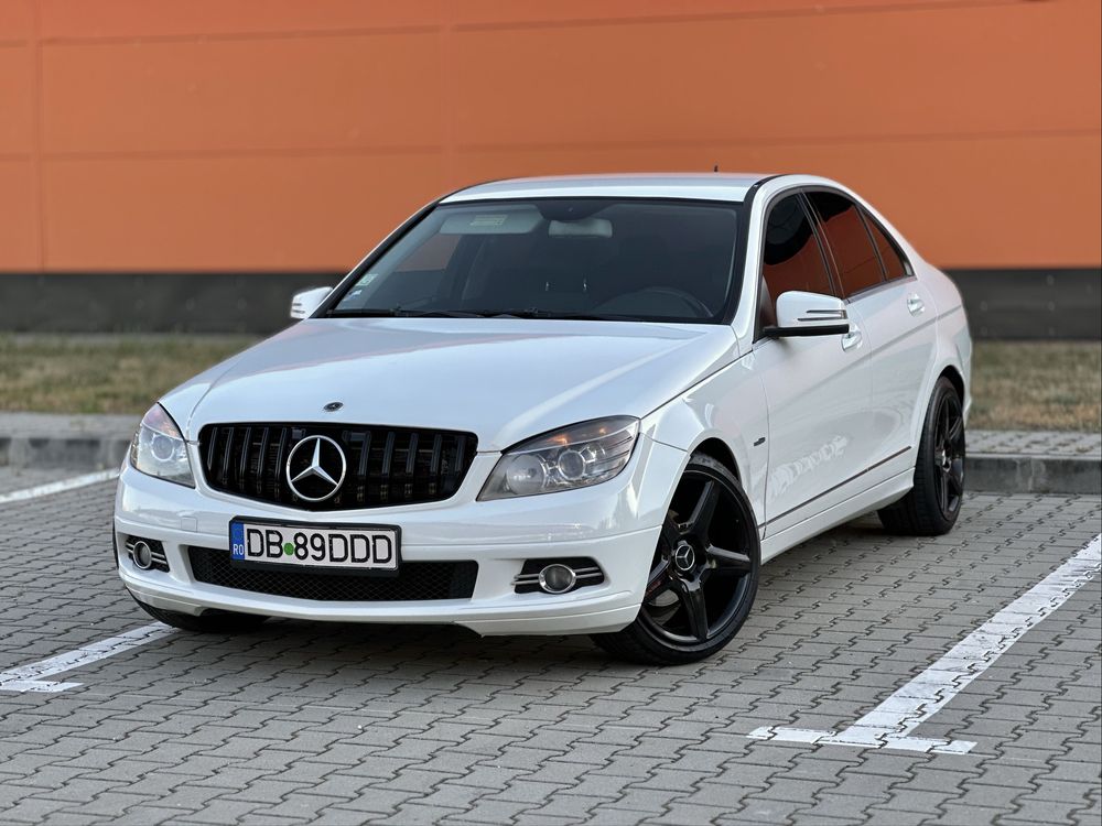 Mercedes-Benz C 220 CDI 170 CP BlueEfficiency W204 2010 - Proprietar