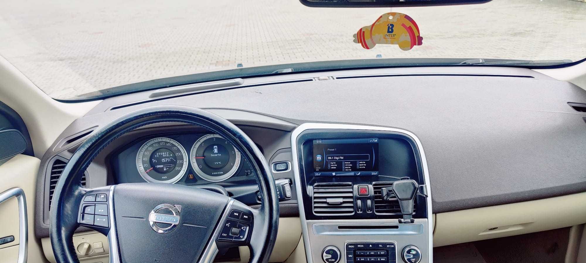 Vând Volvo XC 60