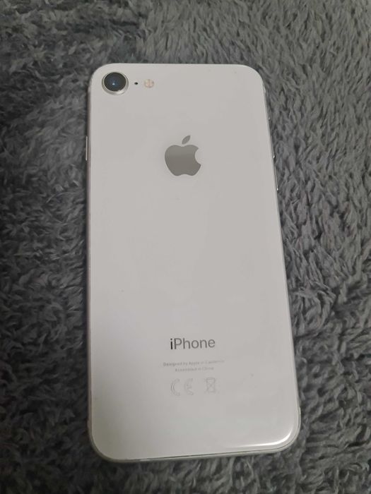 Telefon Iphone 8