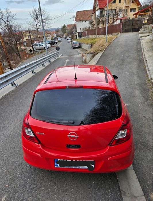 Vând Opel corsa 2010