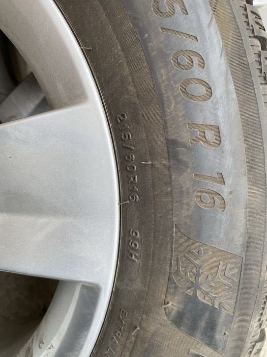 Джанти и зимни гуми 16" за Skoda Superb 3 215/60 R15