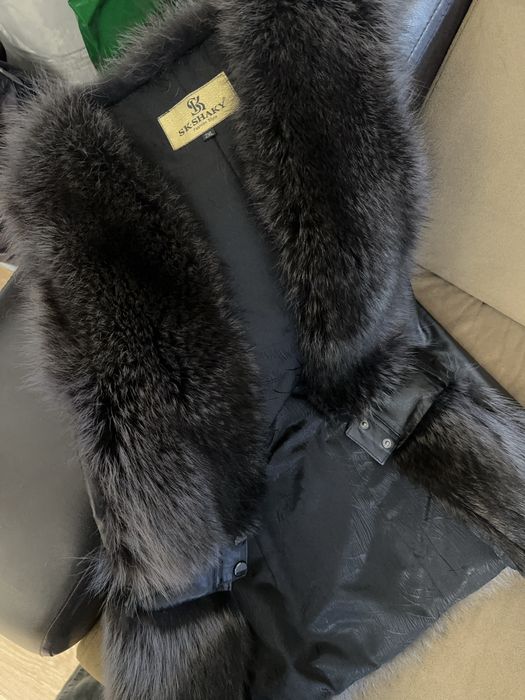 Желетка чернобурка в отличном состоянии