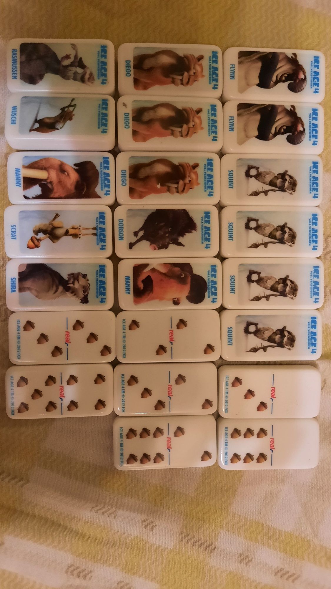 Piese domino de colecție Ice Age 4, origine Germania, din Real hiperm.