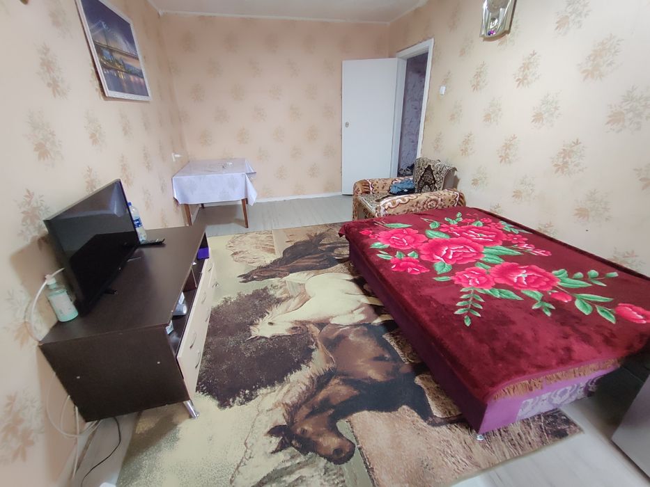 Продается 2-комн (3-52, 3 эт)