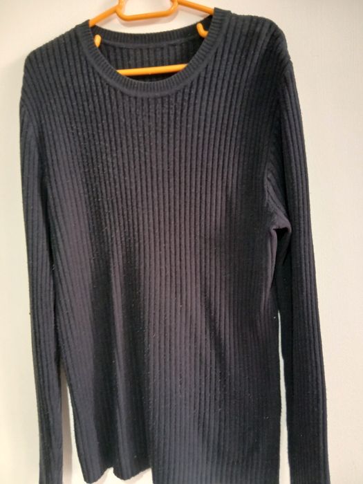 Pulovar bleumarin unisex mulat pe corp masura XL din bumbac 100 %