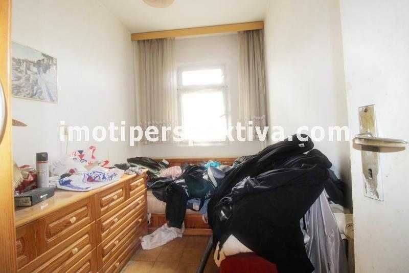 Продава се Тристаен апартамент в Пловдив, Тракия - 60 кв.м за 1700 €/кв.м - Снимка #2