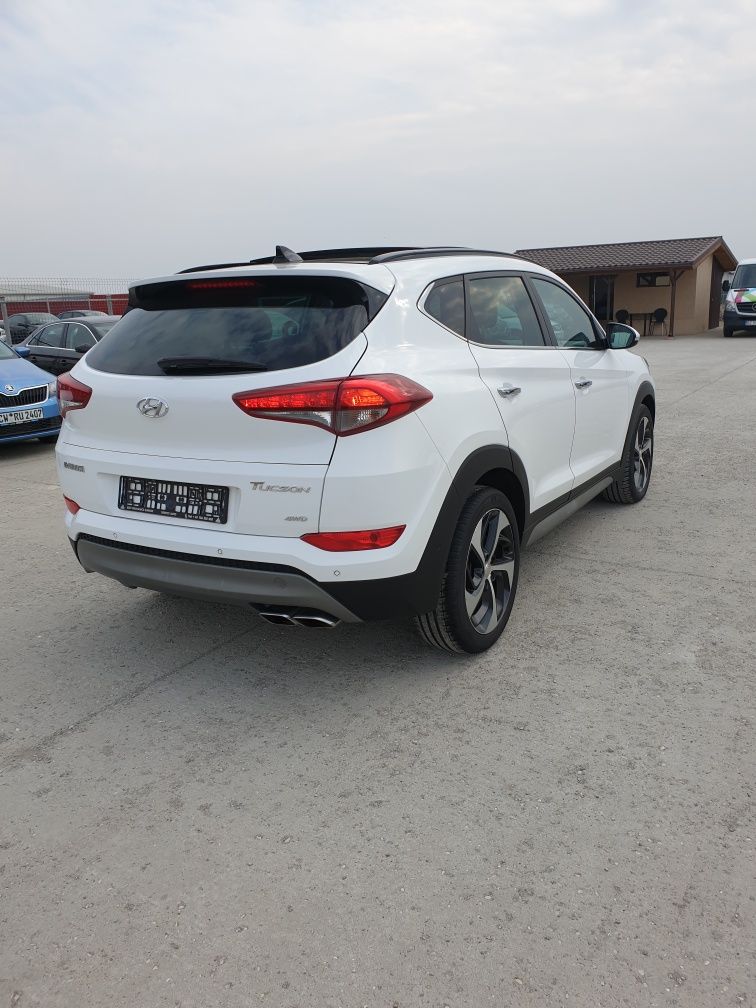 Hyundai Tucson 4×4 An 2017 2.0 CRDI (184CP) Automată fără Adblue