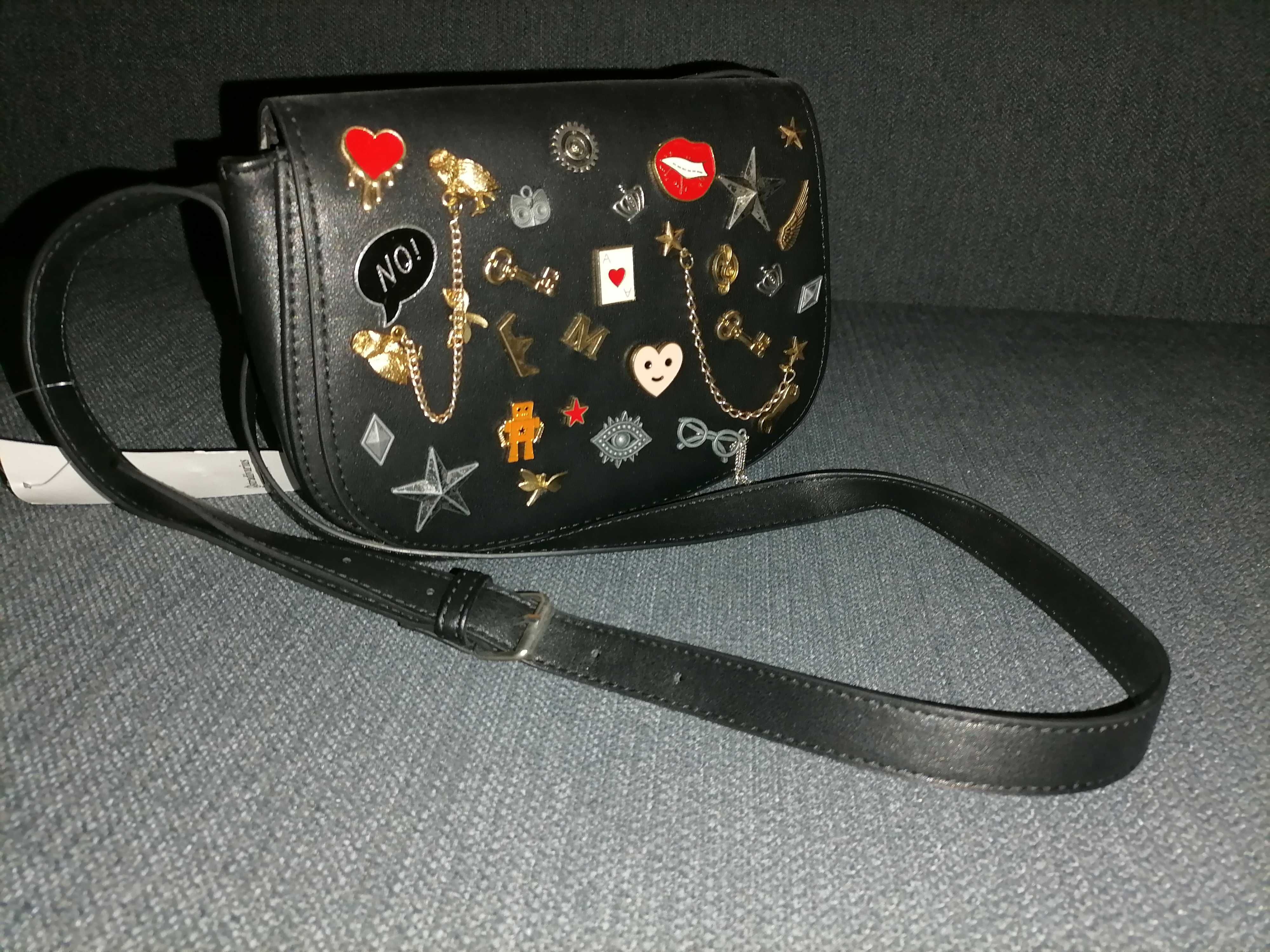 Черна чанта тип кросбоди  Stradivarius