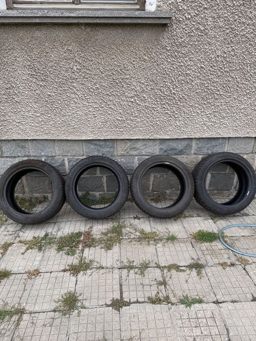 Продавам зимни гуми
