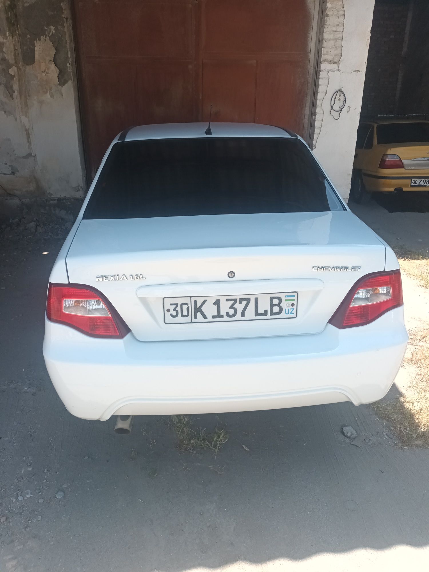 Chevrolet neksiya 2