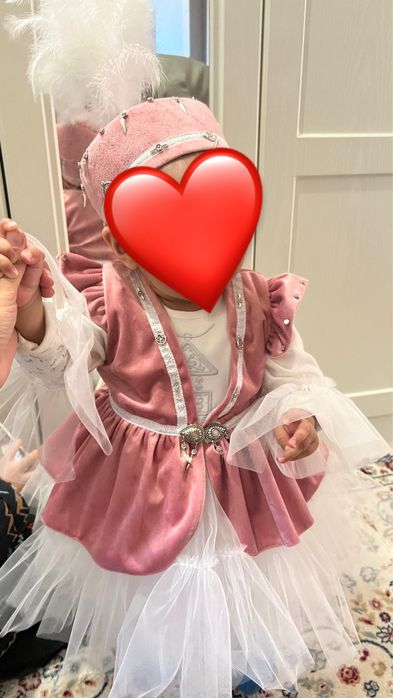 Тұсау кесерге койлек саукелесімен, тәй тәй дорожкасымен