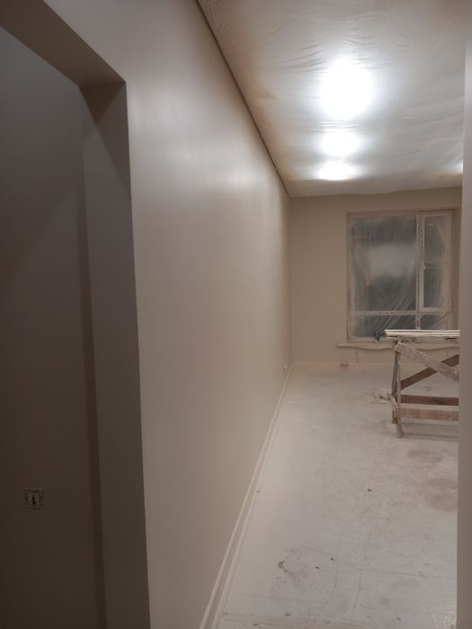 Малярные работы:покраска стен,потолка безвоздушным  аппаратом .