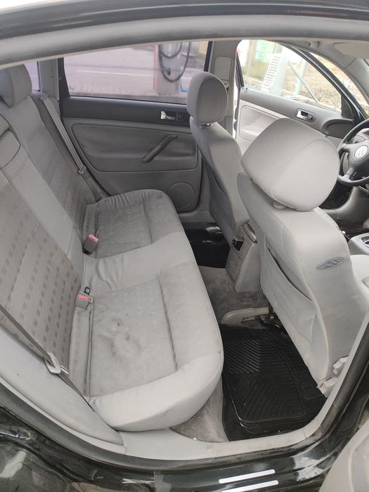 Volkswagen Passat 1.9 TDI, 131 CP