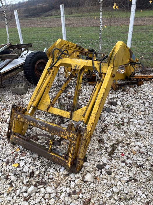 Incarcator frontal tractor 80-100 cp