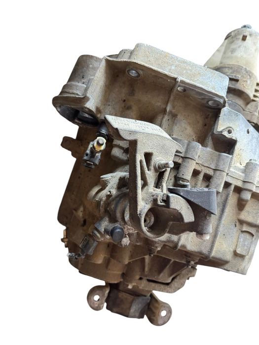 Cutie viteze volskwagen transporter T5 cod KQK 2011-2015 4x4