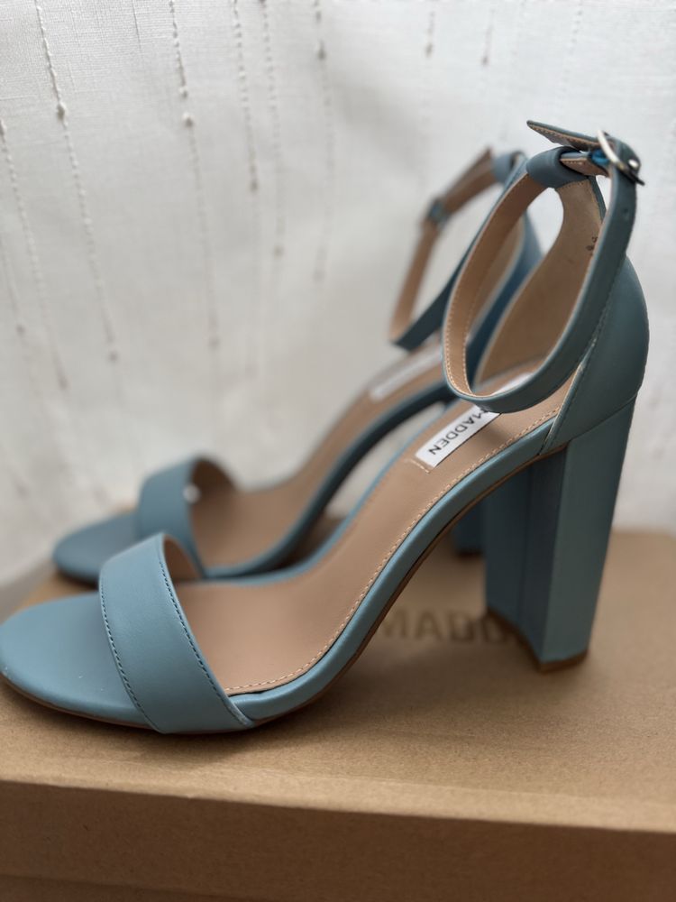 Токчета сандали на ток високи обувки в небесни синьо сини Steve madden