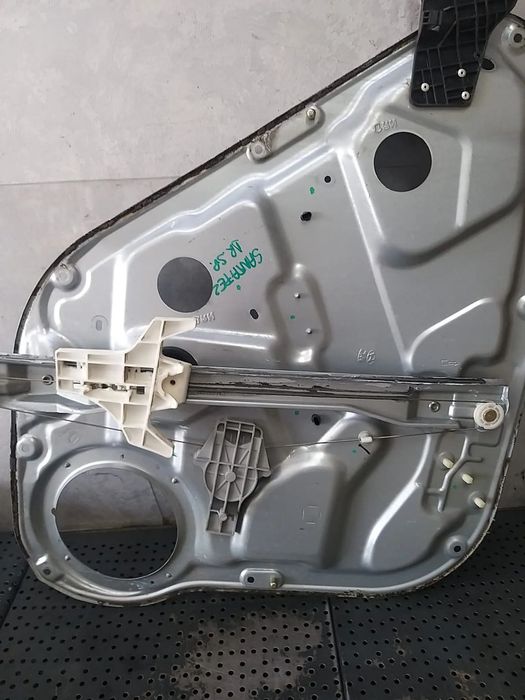 Macara geam electric dreapta spate hyundai santa fe 2 834802b020j9s4