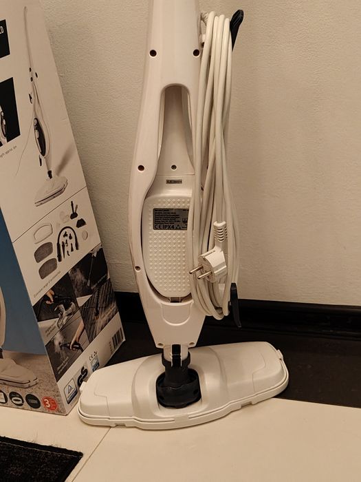 Уред за почистване с пара 2в1