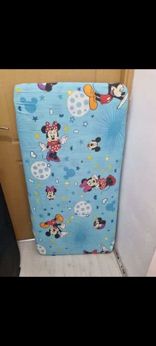 Vând pătuț bebe în stare buna cu saltea, protecții laterale, lenjerii