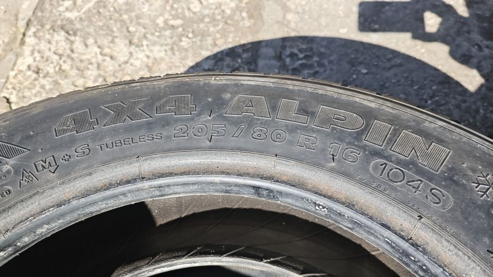 Зимни гуми Мишелин 4x4  205 80 16
