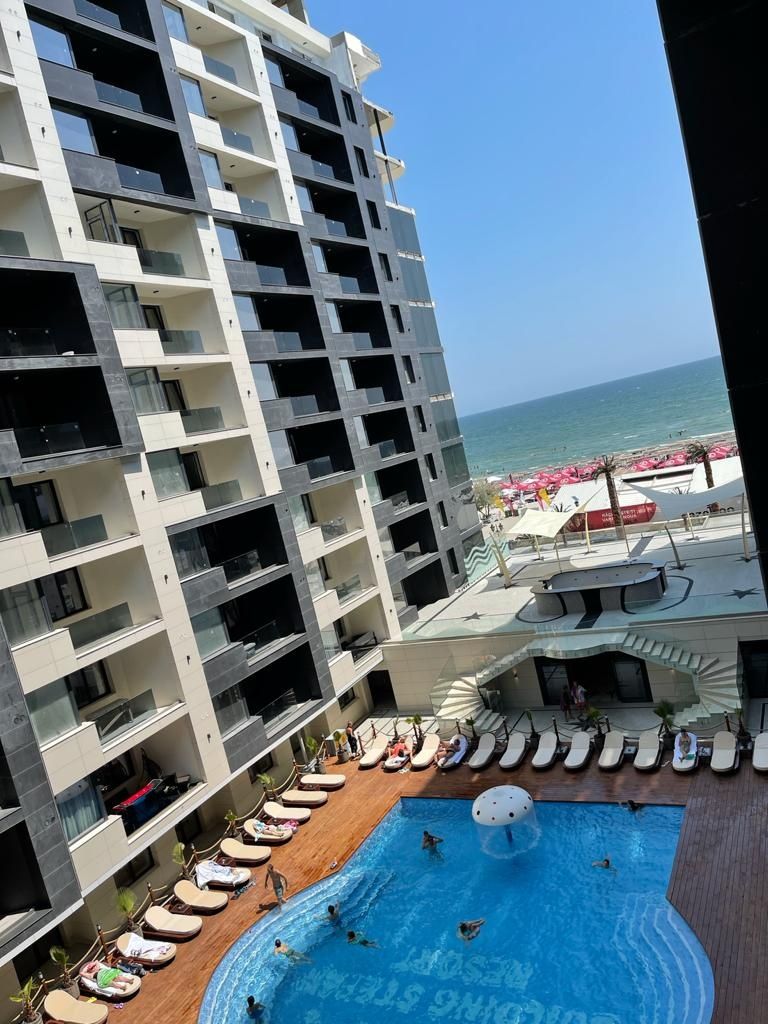 Închiriez Aprt cu 2 camere în regim hotelier în Mamaia Nord Resort B-S