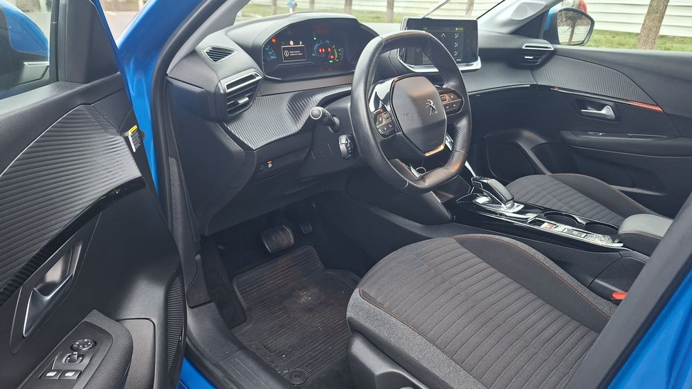 Vand Peugeot 208 full electric and 2020