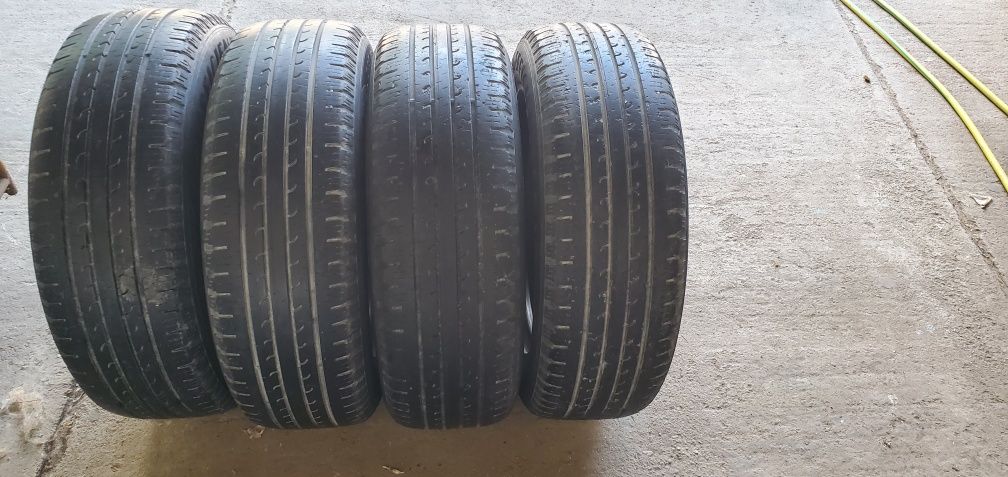 225 65 17 Goodyear Efficientgrip SUV4X4