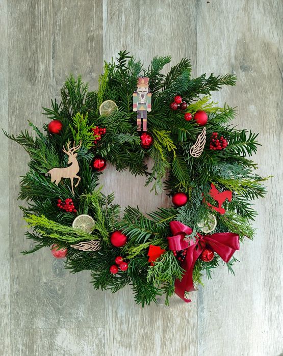 Aranjamente de Crăciun din brad natural