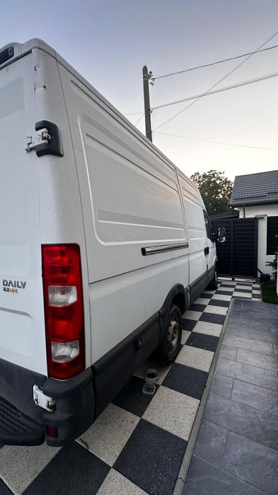 Vand Iveco Daily 2.3 autoutilitara N1