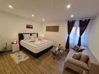 Garsonieră mobilata si utilata in Piata Mare, afacere regim hotelier