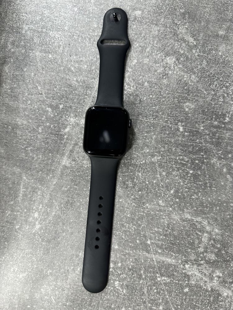 Продам Apple watch 5
