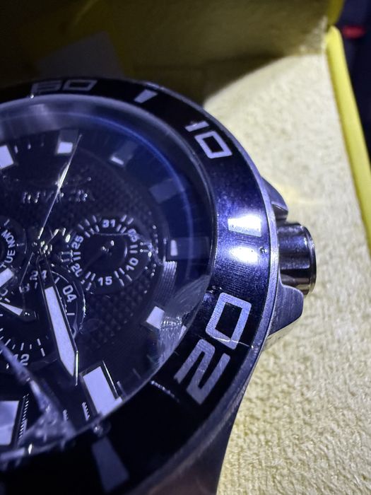 Часовник Invicta