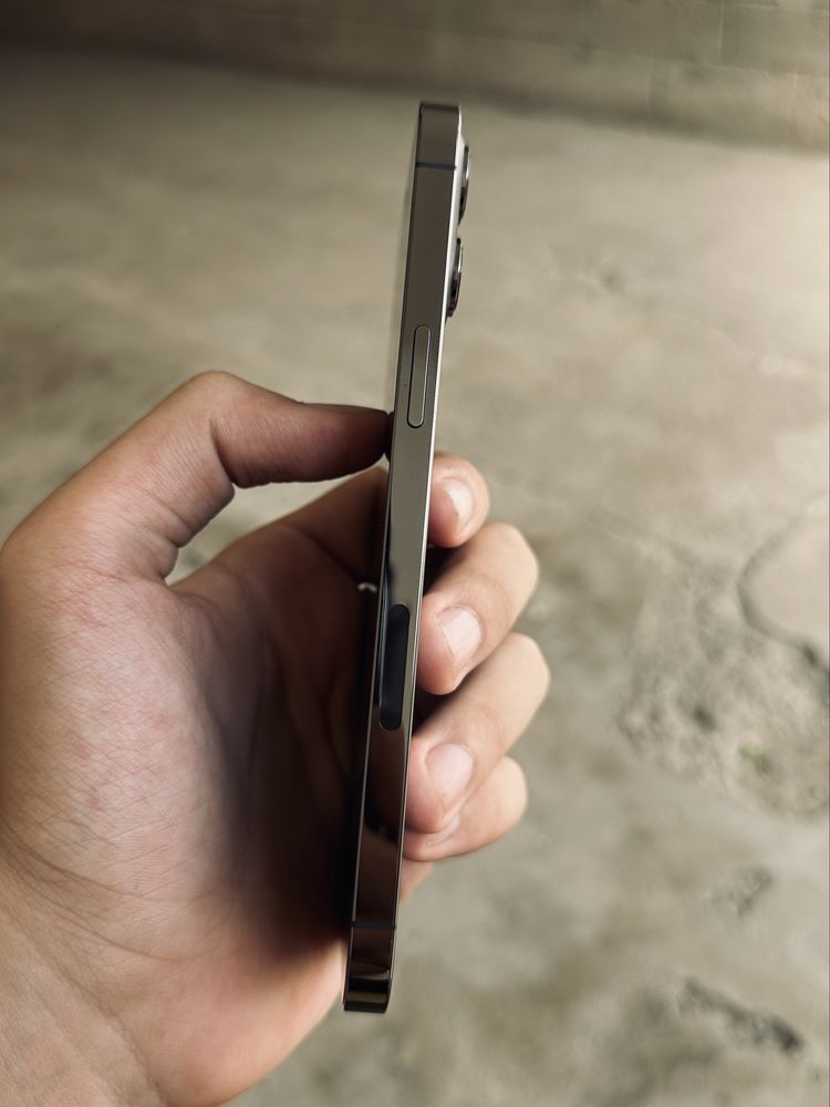 Iphone 12 pro max tozza graphite