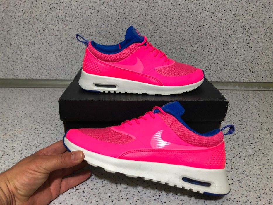 ОРИГИНАЛНИ *** Nike Air Max Thea Premium / Hyper Pink 40 размер
