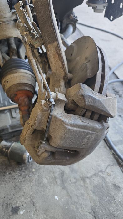 Etrier dreapta față Mercedes GL x164 3.0 cdi v6