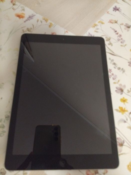 iPad Air Model Number-ME8998LL/A