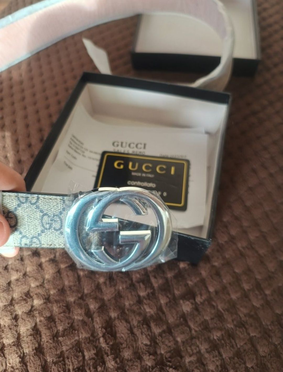 Кожен колан на Gucci