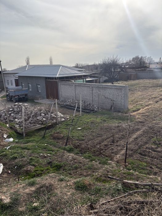 Ховли   сотилади