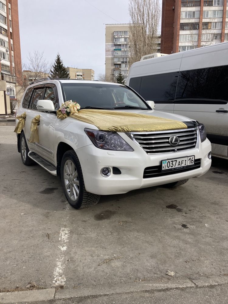 Аренда авто с водителем Lexus Lx 570 Land Cruiser 200