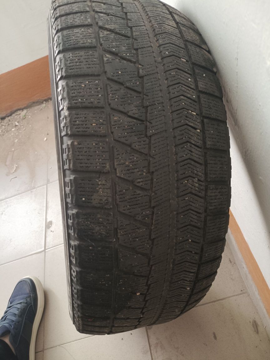Продам шину в отличном состоянии