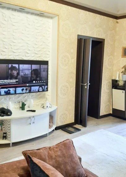 Квартира Центр Ракат Боши 1в2//4//4 с обстановкой