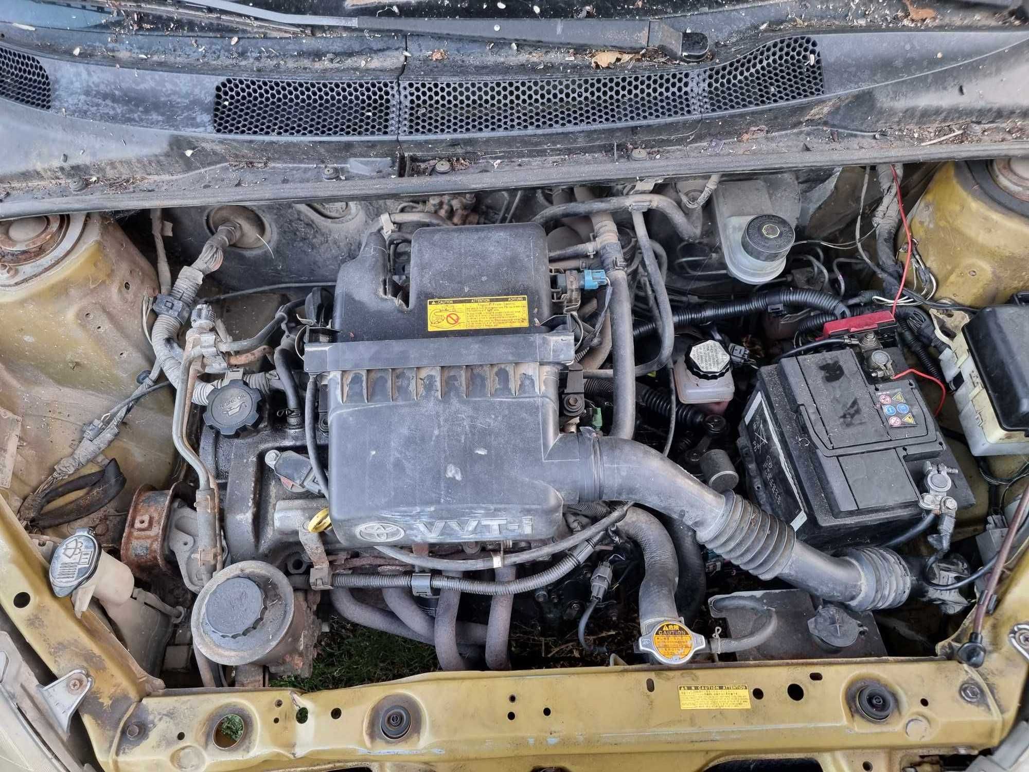 Toyota Yaris 1.0 vvt-i /1.4D4D  На части